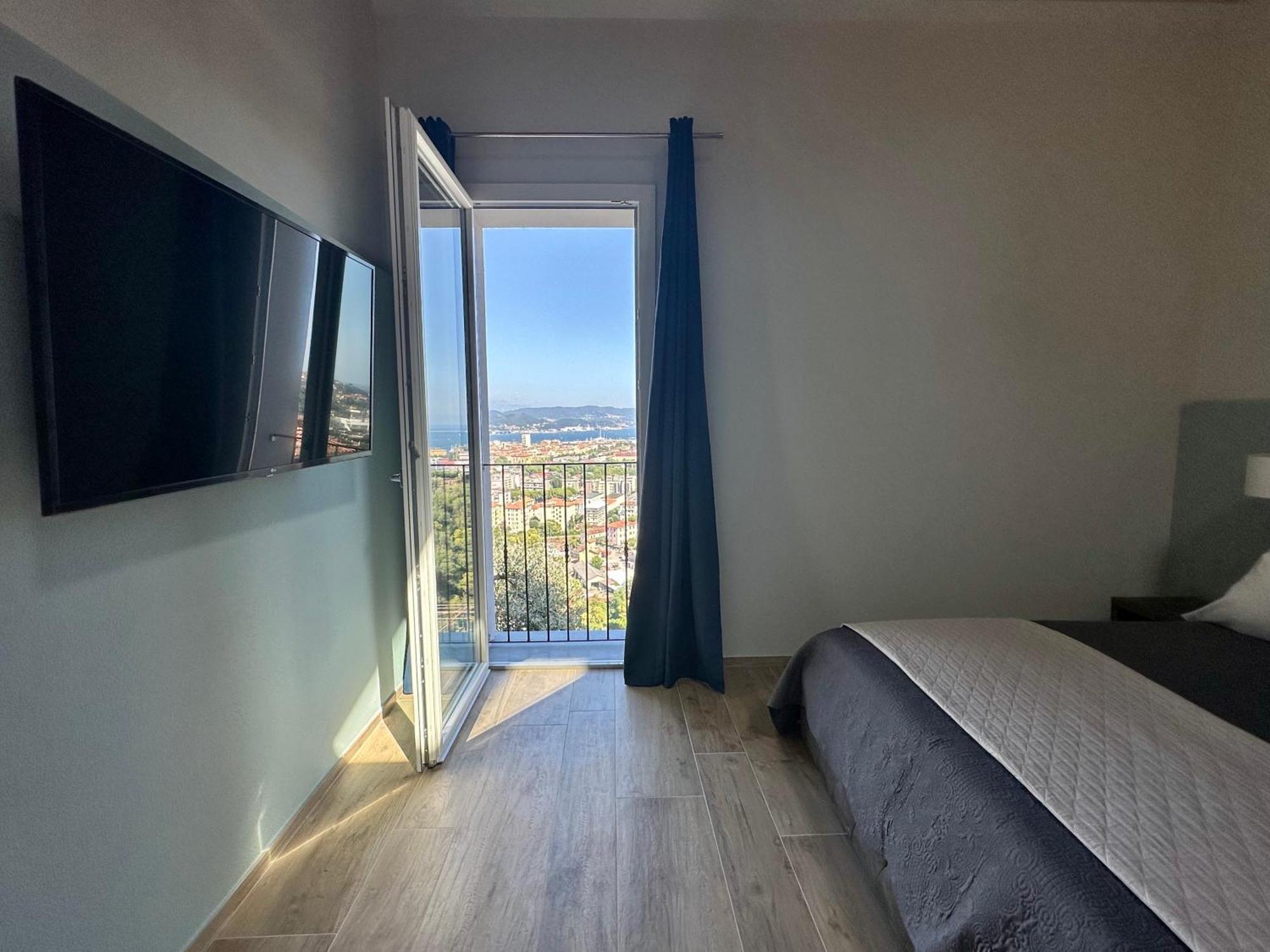 88 Miglia Bed & Breakfast La Spezia Exterior photo