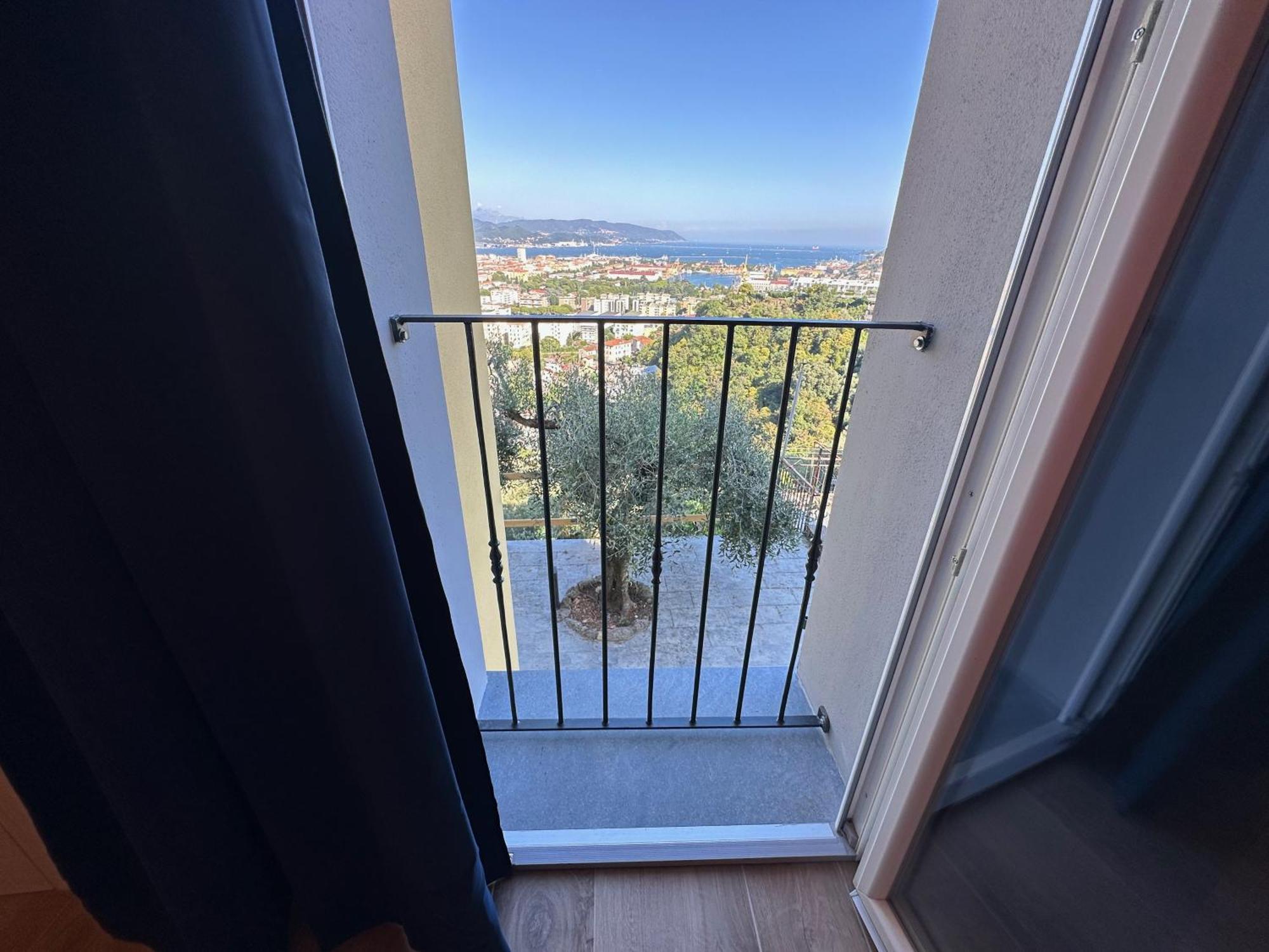 88 Miglia Bed & Breakfast La Spezia Exterior photo