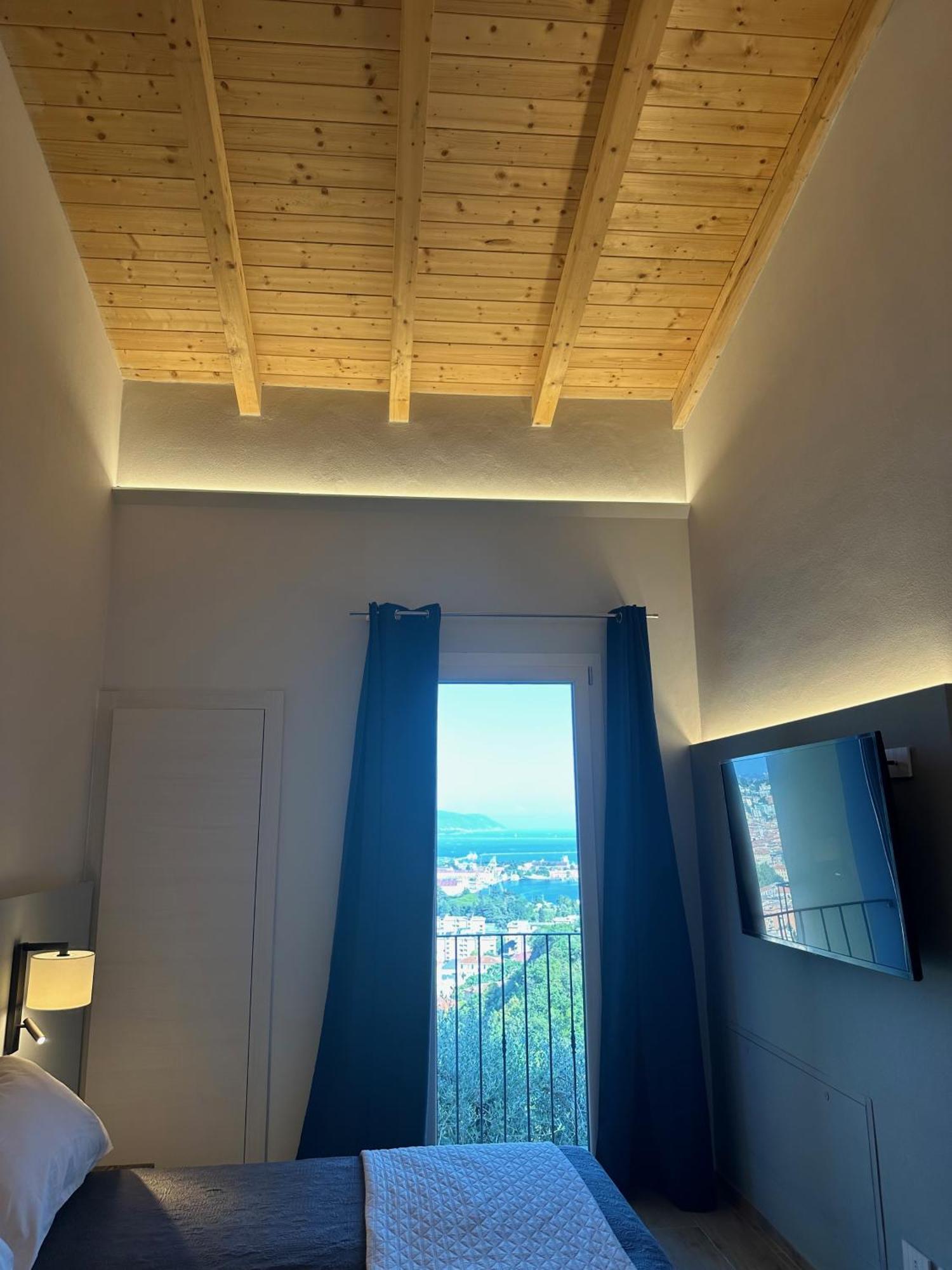 88 Miglia Bed & Breakfast La Spezia Exterior photo
