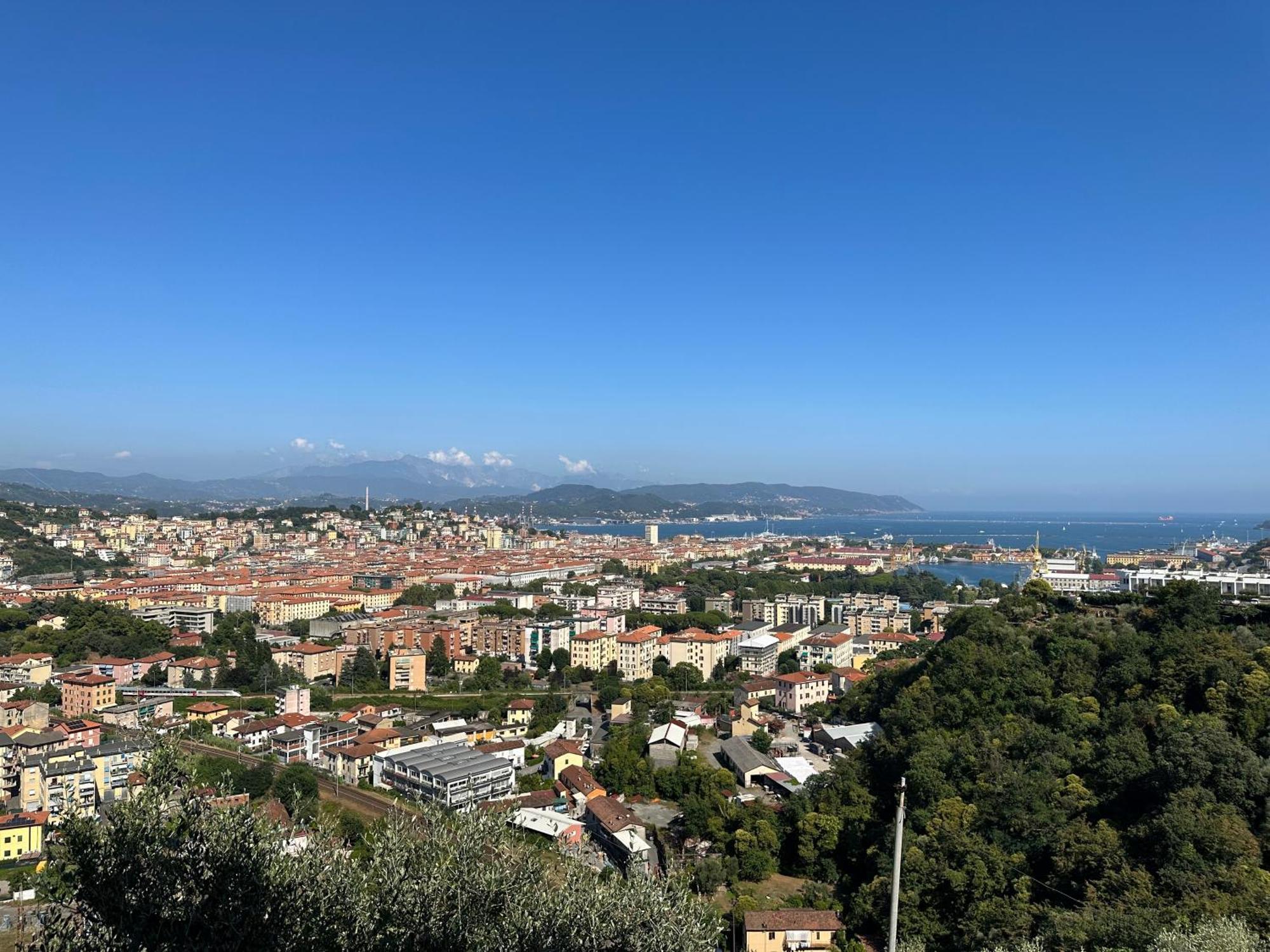 88 Miglia Bed & Breakfast La Spezia Exterior photo