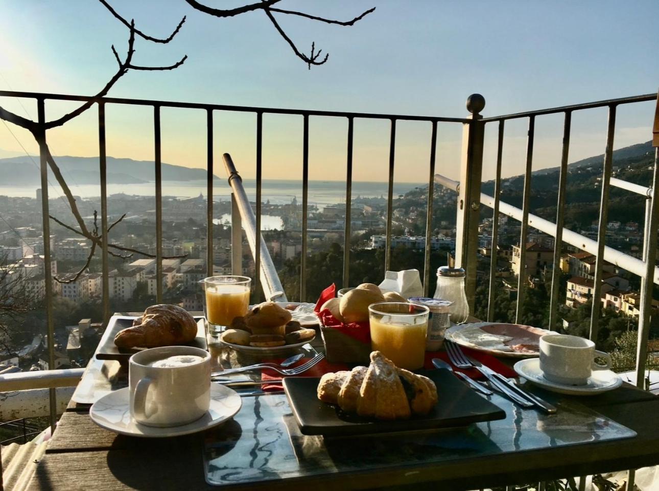 88 Miglia Bed & Breakfast La Spezia Exterior photo