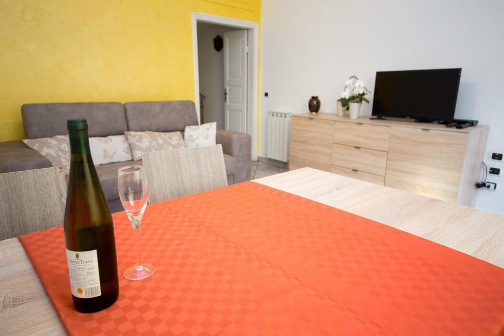 88 Miglia Bed & Breakfast La Spezia Exterior photo