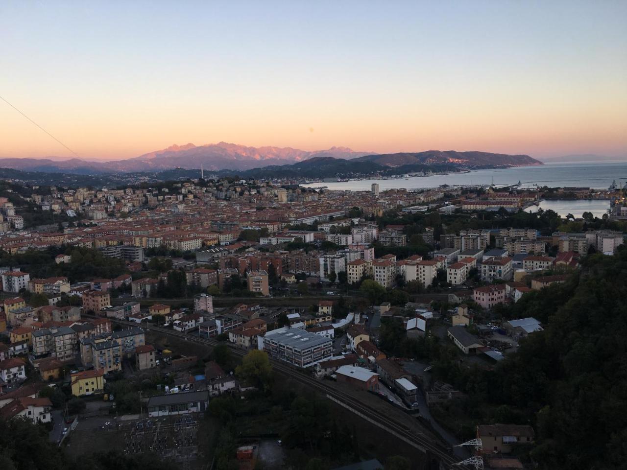 88 Miglia Bed & Breakfast La Spezia Exterior photo